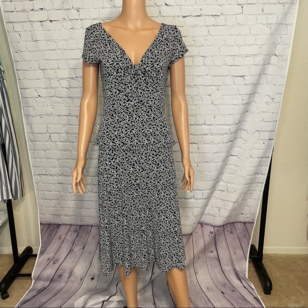 Maggie L size 8 NWOT Black & White Matching Shirt and Skirt Set